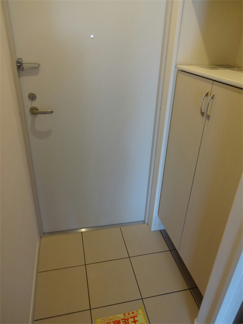 ヴィラ・カンターレ　 玄関