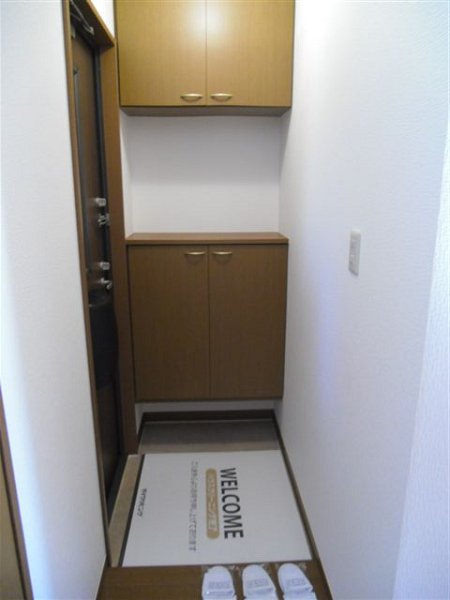 コートオンジェーム 玄関