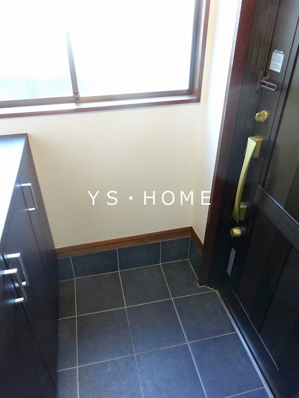 東中野二丁目貸家 玄関