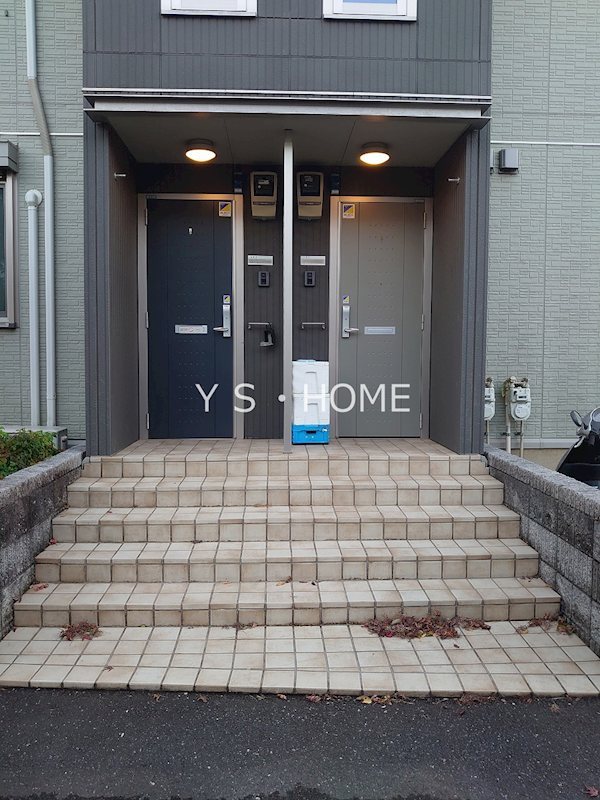 メゾン　ド　フォレ 玄関