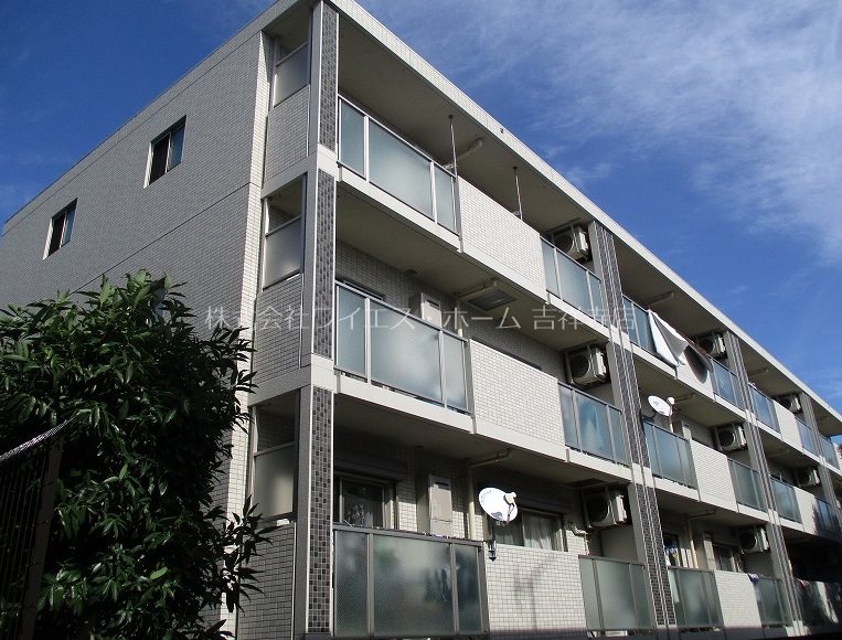 Puerta sur TOKIO 外観