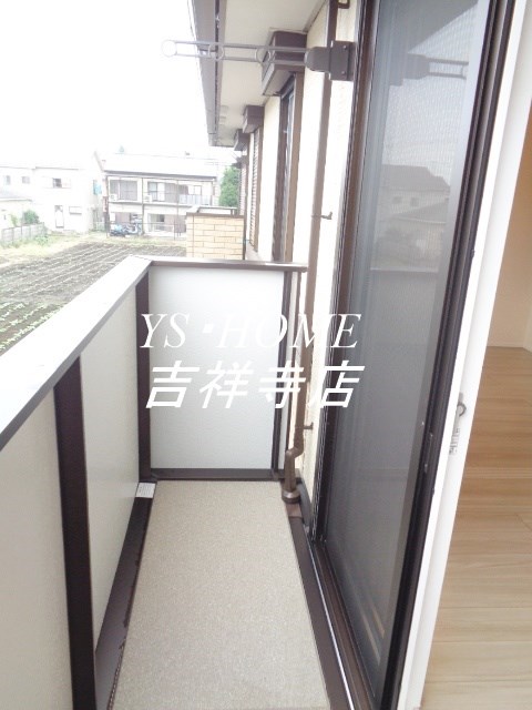 ムーンボウ  ベランダ