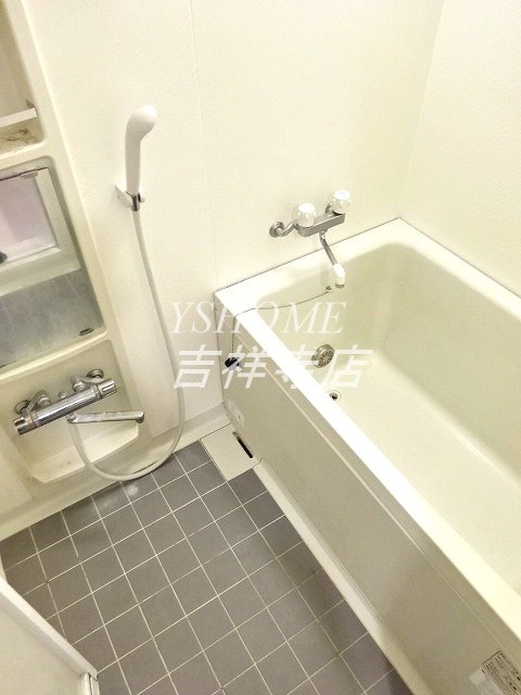 コート・イシハラ 風呂画像