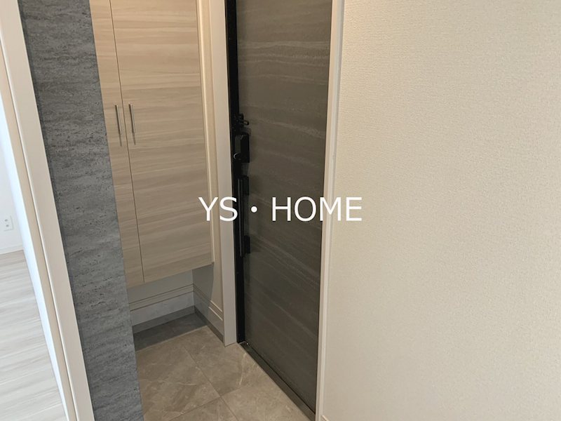 セレスティア中野上高田 玄関