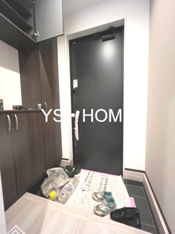 保谷町5丁目15番地戸建 玄関