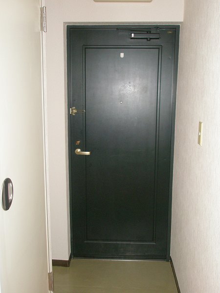 オースミビル  玄関