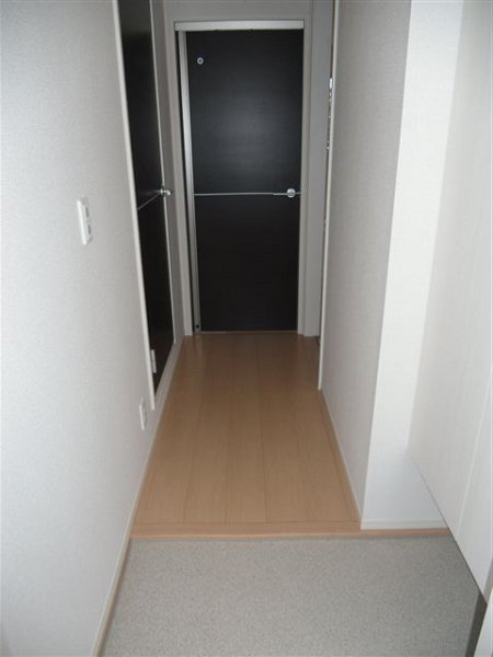 ウィステリア 玄関