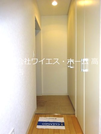 コンフォリア中野  玄関