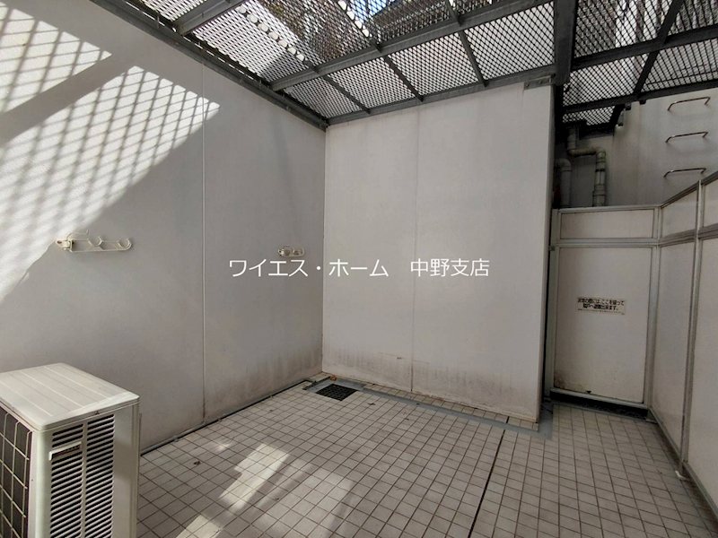 コンフォリア中野 ベランダ