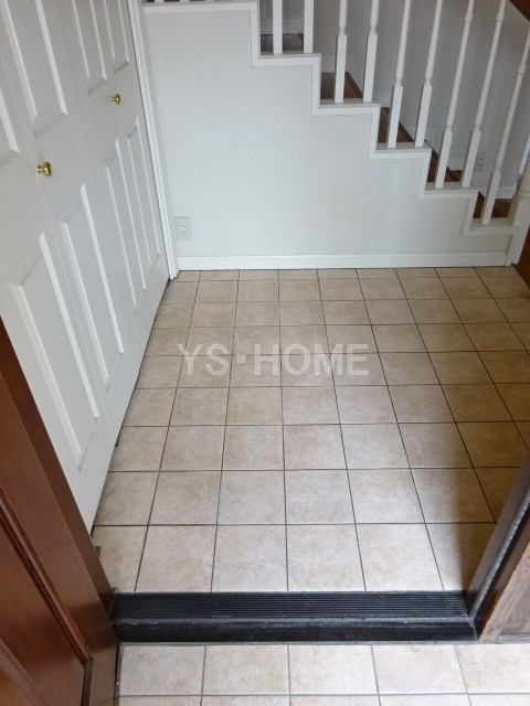 荻窪グリーンヴィレッジＢ棟 玄関