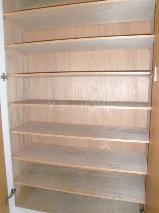 プレジール立川 玄関