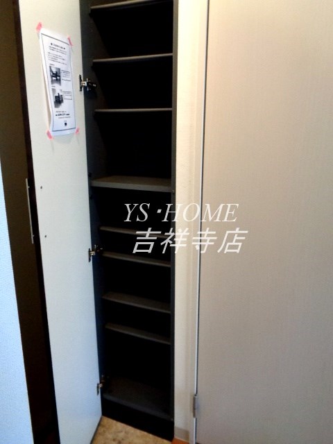 ファインクレスト吉祥寺 玄関