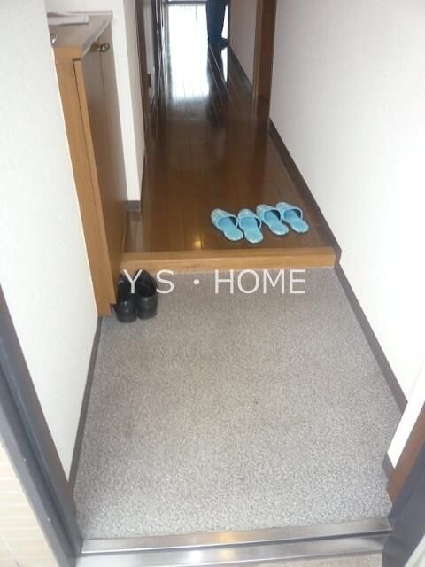 ヌーベルソレイユ 玄関