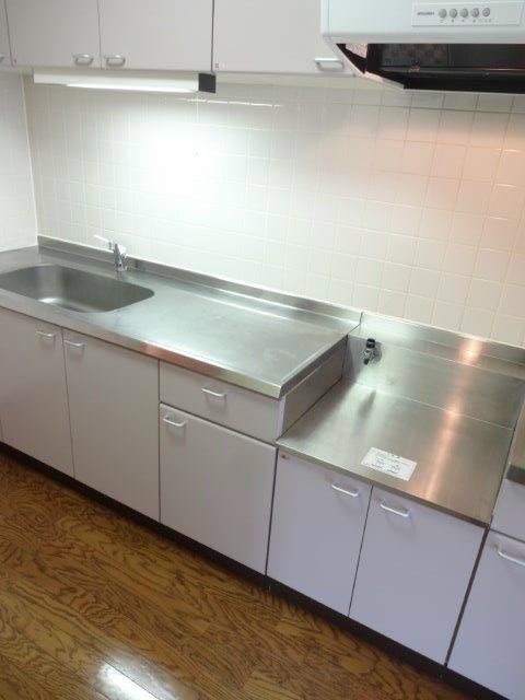 コーポレート小金井梶野通り　2号棟  キッチン