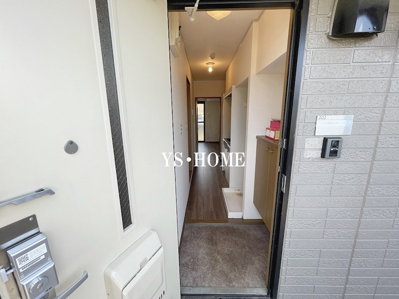 プレアディス2000 玄関