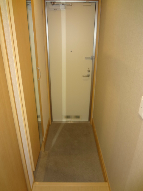 ラ・ルーチェ 玄関