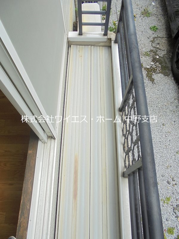 ウィステリア ベランダ