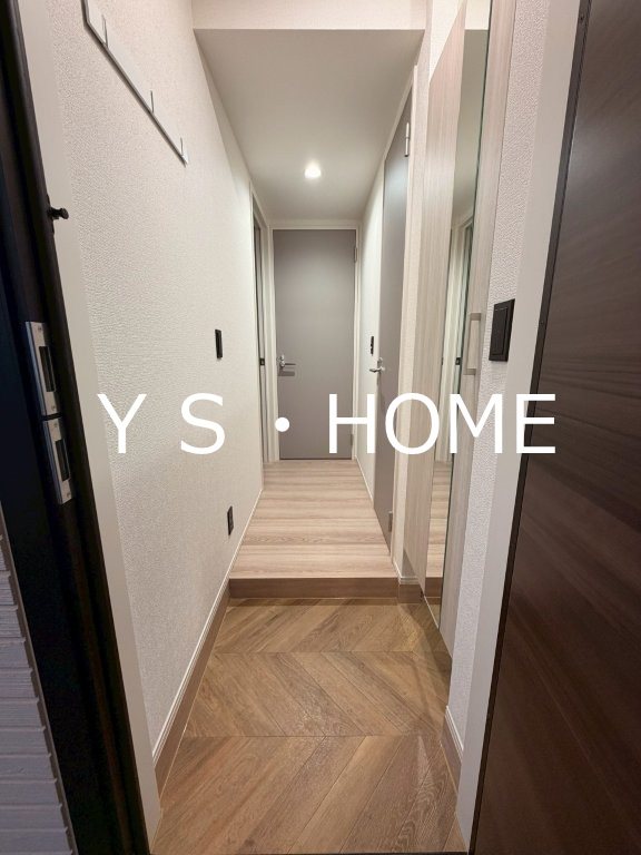 Auspicious　House 玄関