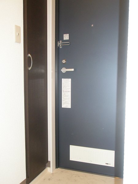 マキ東中野  玄関