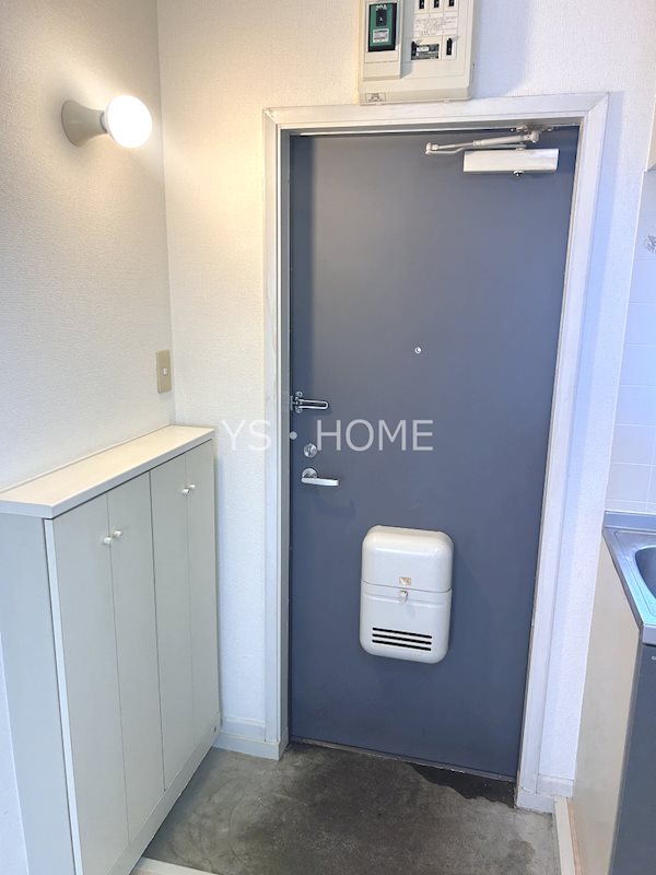 モンシャトー小金井東Ｂ 玄関