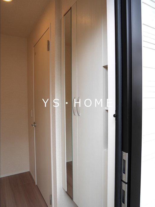 ロイジェント井荻　B棟 玄関