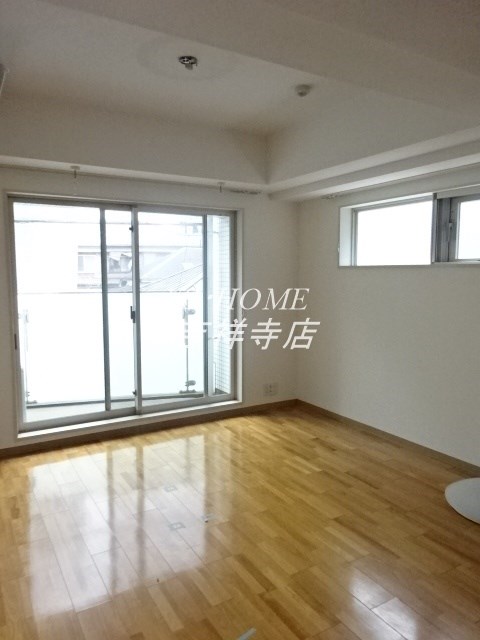 プライムアーバン西荻窪Ⅱ リビング