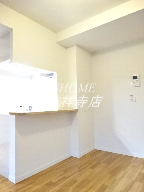 プラムガーデン関根 リビング