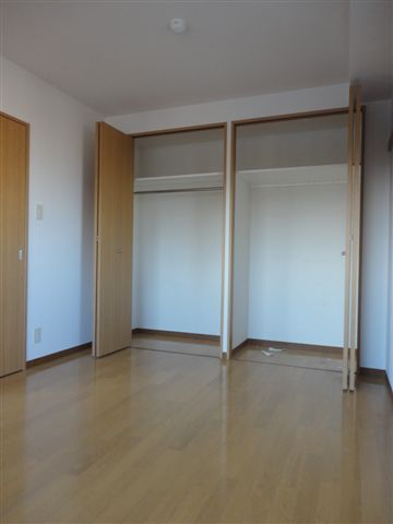 ヴィラ・フロレスタ ベッドルーム