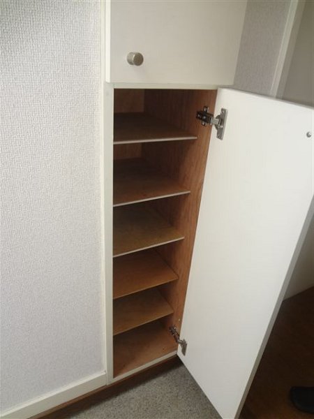 ラフィーネ西国分寺 玄関