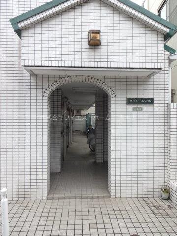 ブライト・ルシヨン 玄関