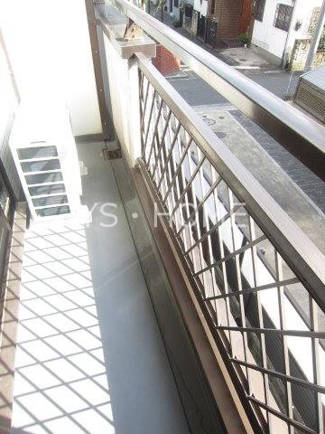 ブライト・ルシヨン ベランダ