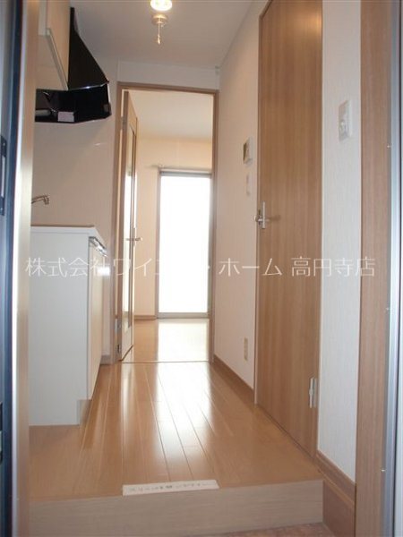 メゾンデール 玄関