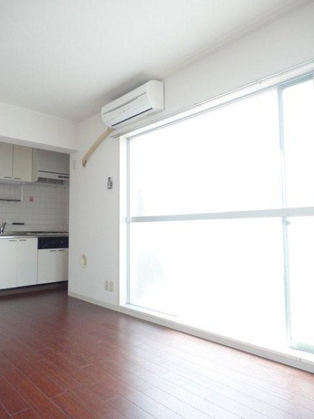 コア・イースト リビング