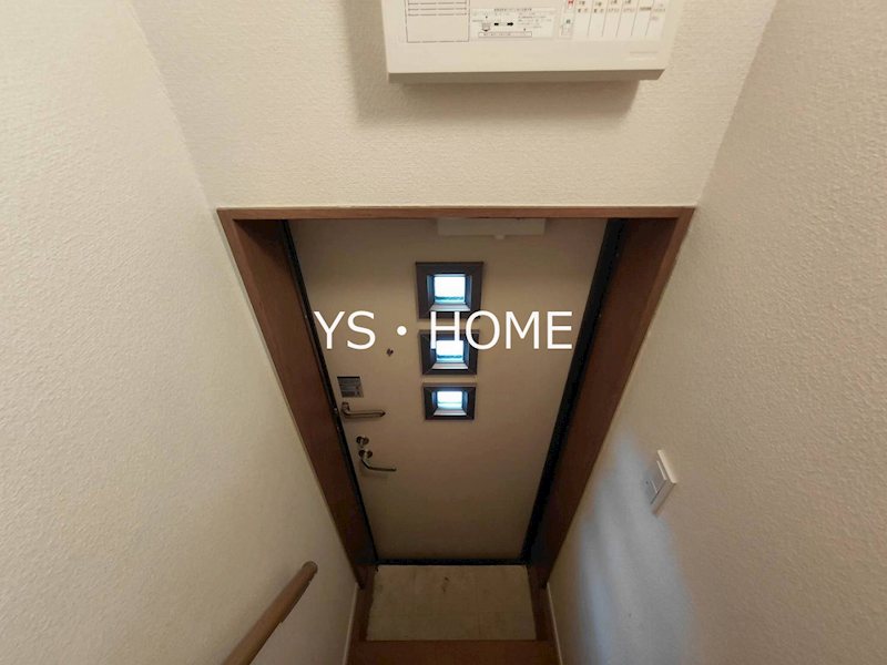 クラシェア中野新橋 玄関