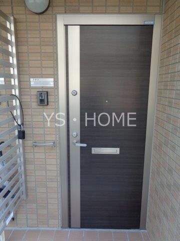 モンシャトーフォレスト 玄関