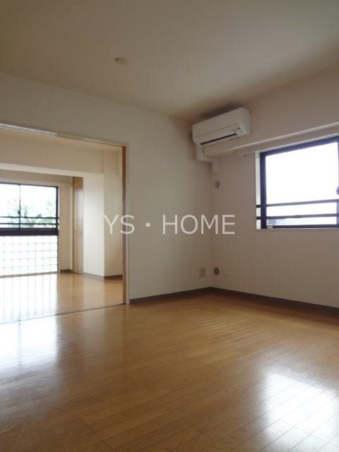 コーポレート連雀　1号棟  リビング