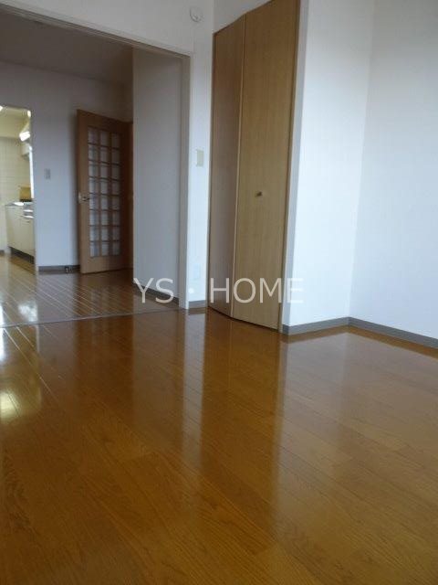 コーポレート連雀　1号棟  リビング