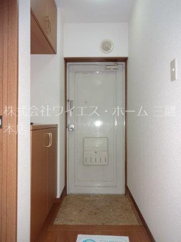 ラボーセジュール小金井 玄関