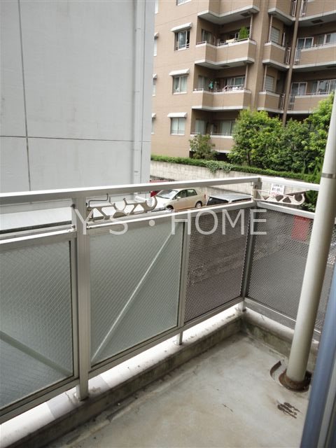 グランシャリオ国立 ベランダ