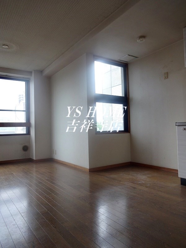 三鷹新川プラザ ベッドルーム