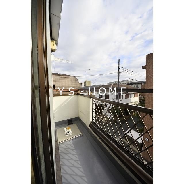 ブライト・ルシヨン ベランダ