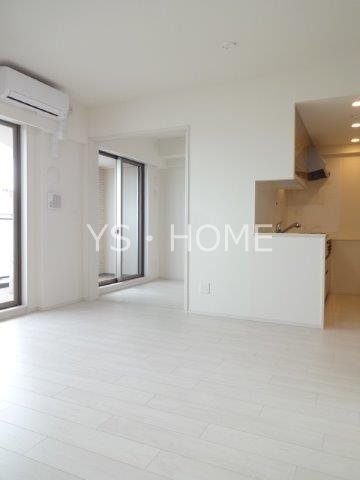 トラープランド翠命館 リビング