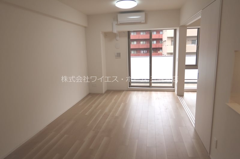 トラープランド翠命館 リビング