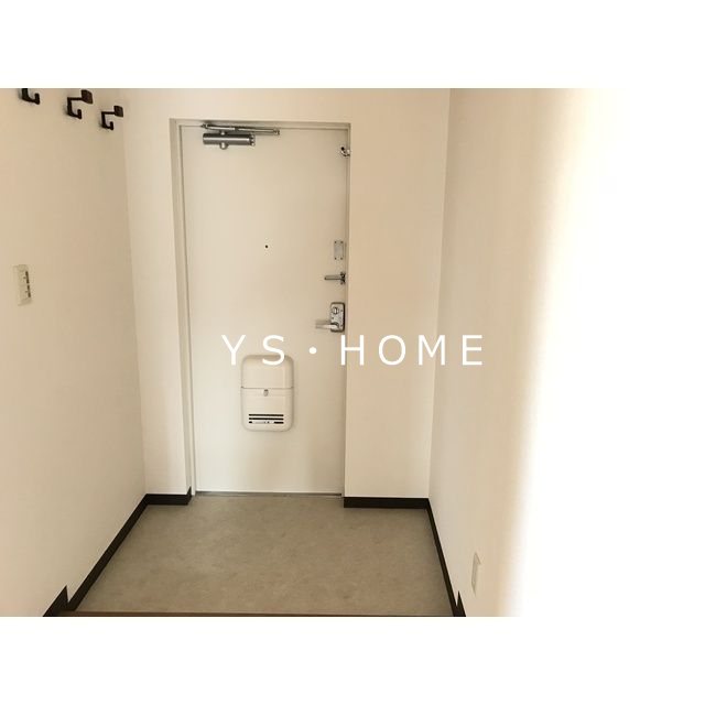 コーポレート連雀1号棟 玄関