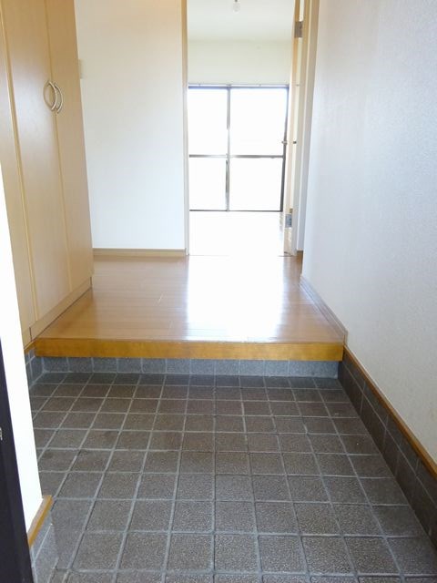 ロイヤルハウスＫ－ＴＷＯ 玄関