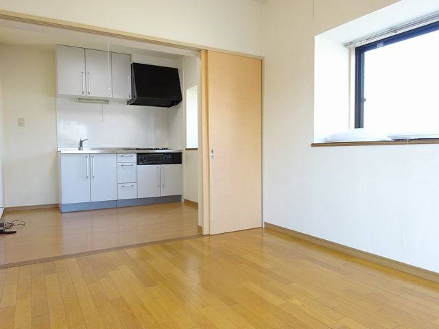 ロイヤルハウスＫ－ＴＷＯ リビング