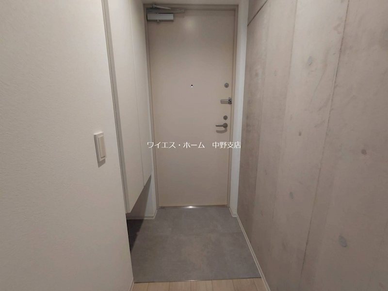 TASUKI RICHESSE SHIN-NAKANO（タスキ　リシェス） 玄関