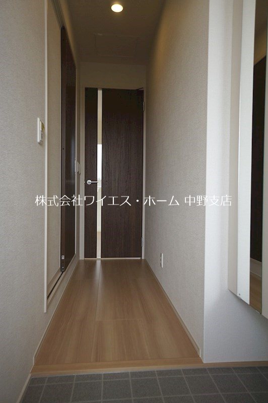 ラミージュ　Ramiuj 玄関