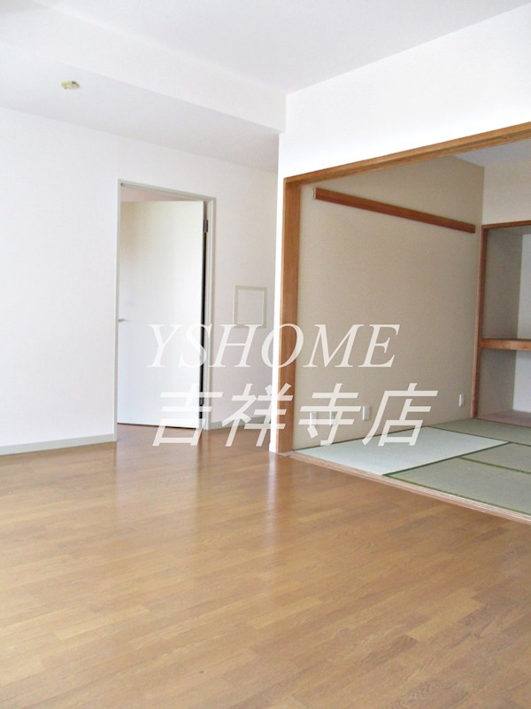 ハイエスト荻窪 リビング