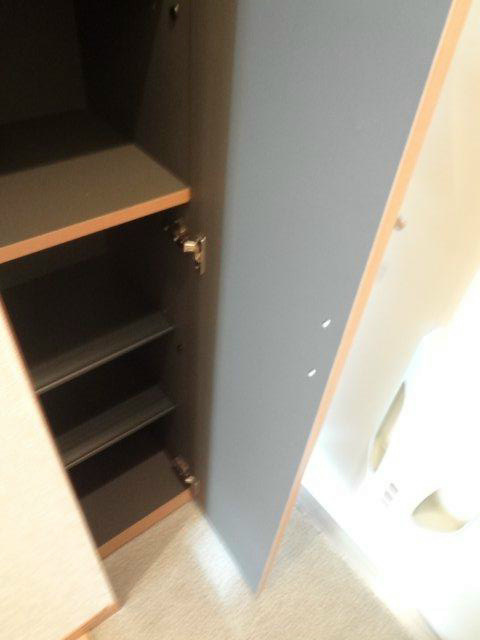 アンプルールフェールKOKI 玄関